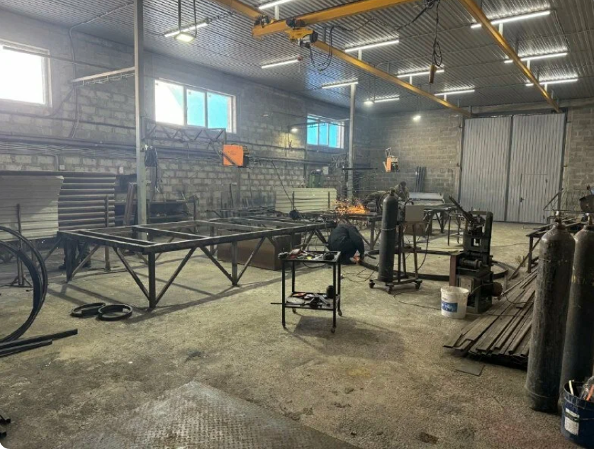 Изготовление металлокаркаса в цехе